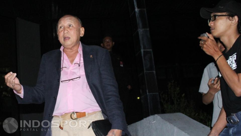 Pengelola%20Sirkut%20Sentul%20Tinton%20Soeprapto%20saat%20di%20wawancara%20awak%20INDOSPORT.